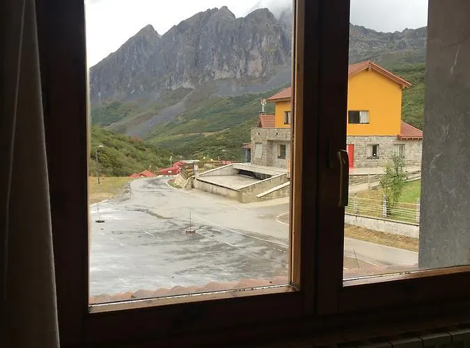 Отель La Brana *